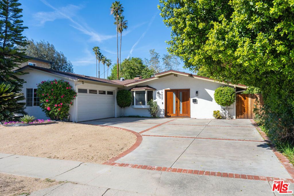 19837 Gilmore Street, Woodland Hills, CA 91367