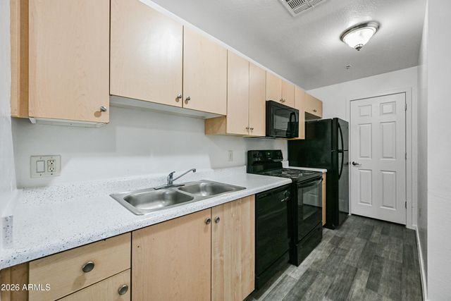 3065 N 67TH Avenue 236, Phoenix, AZ 85033