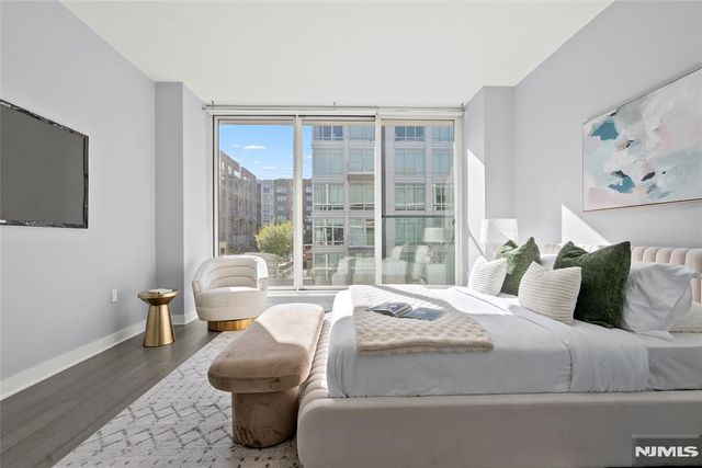 1200 Ave At Port Imperial 521, Weehawken, NJ 07086