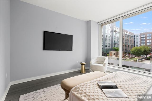 1200 Ave At Port Imperial 521, Weehawken, NJ 07086