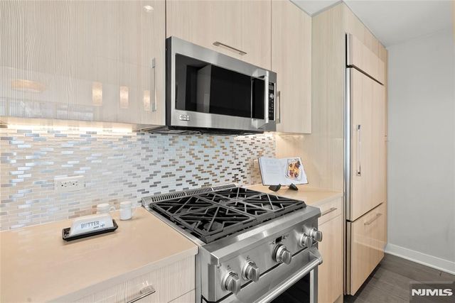 1200 Ave At Port Imperial 521, Weehawken, NJ 07086