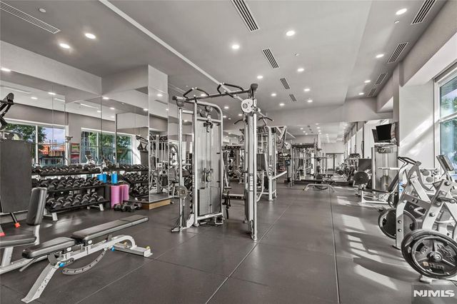 1200 Ave At Port Imperial 521, Weehawken, NJ 07086