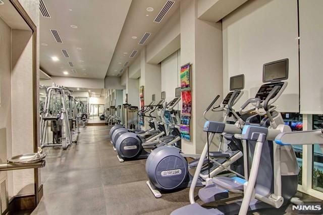 1200 Ave At Port Imperial 521, Weehawken, NJ 07086