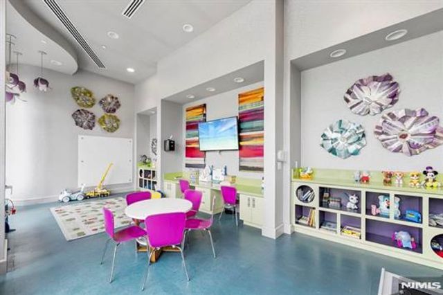 1200 Ave At Port Imperial 521, Weehawken, NJ 07086