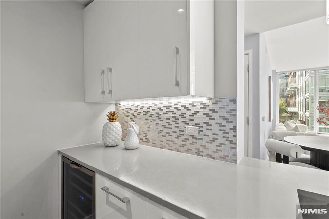 1200 Ave At Port Imperial 521, Weehawken, NJ 07086