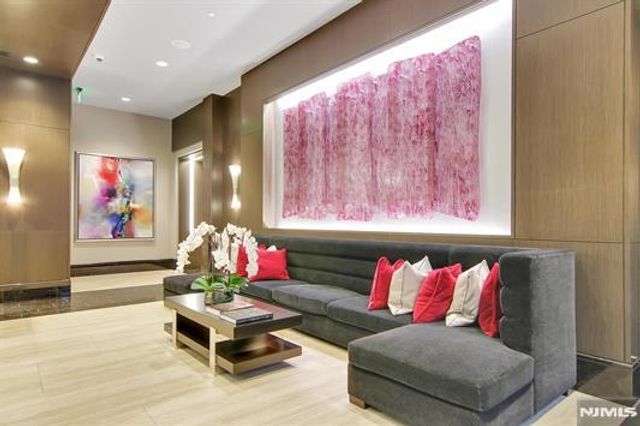 1200 Ave At Port Imperial 521, Weehawken, NJ 07086