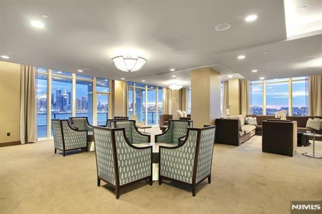 1200 Ave At Port Imperial 521, Weehawken, NJ 07086
