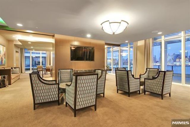 1200 Ave At Port Imperial 521, Weehawken, NJ 07086