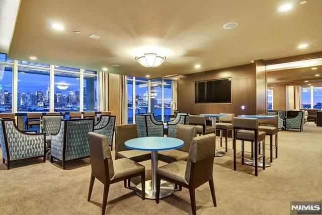 1200 Ave At Port Imperial 521, Weehawken, NJ 07086