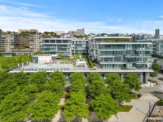 1200 Ave At Port Imperial 521, Weehawken, NJ 07086