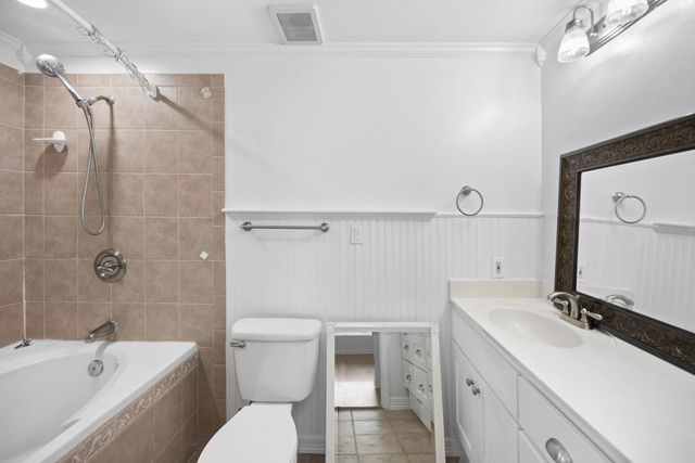 610 Eastview DR, Georgetown, TX 78626