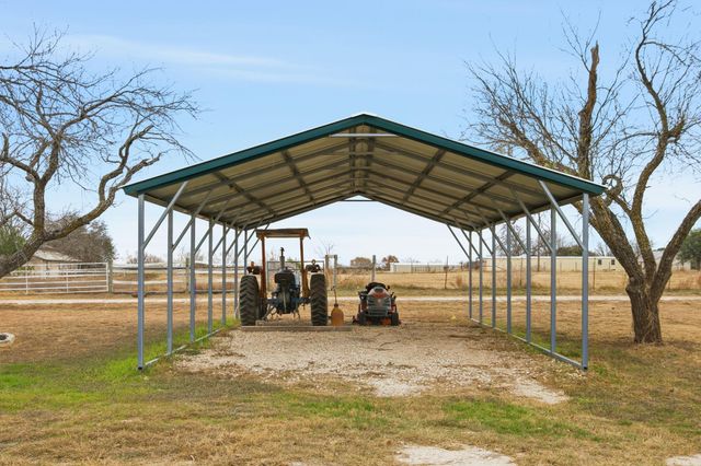 610 Eastview DR, Georgetown, TX 78626