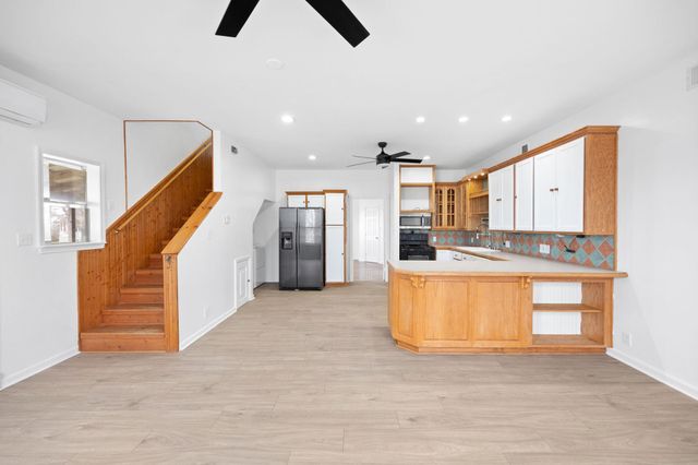 610 Eastview DR, Georgetown, TX 78626