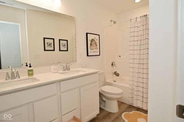 5181 Golden Grove Drive, Mccordsville, IN 46055