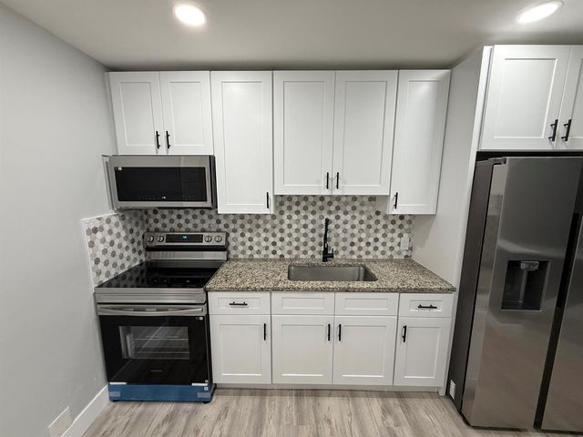118 SW 7TH Street, Delray Beach, FL 33444