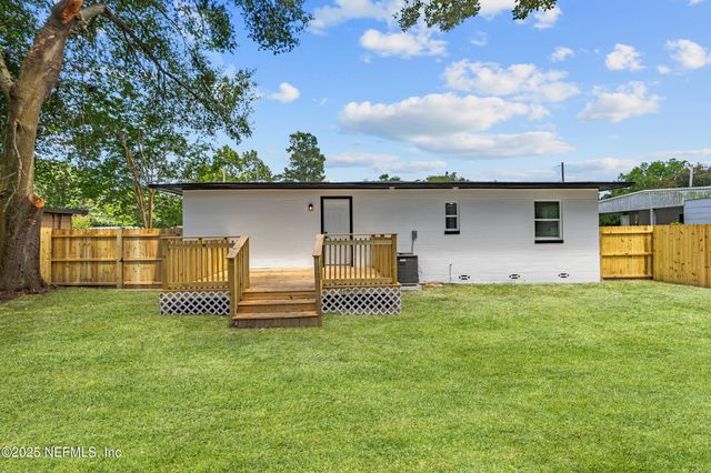 10216 ELMHURST Drive, Jacksonville, FL 32218