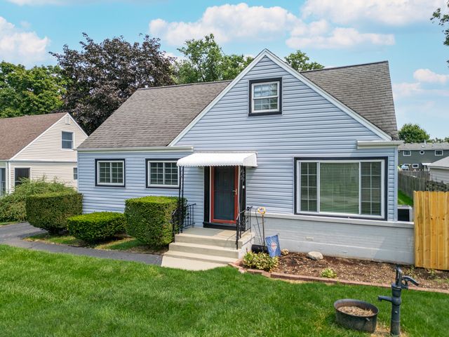 639 N Edgewood Avenue, Lombard, IL 60148