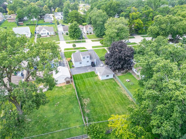 639 N Edgewood Avenue, Lombard, IL 60148