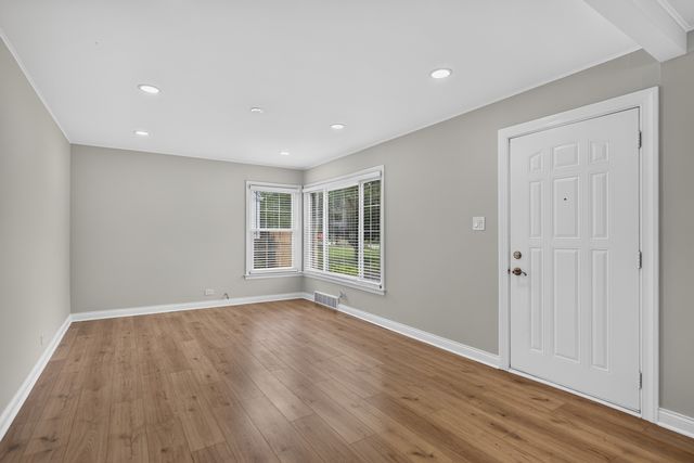 639 N Edgewood Avenue, Lombard, IL 60148