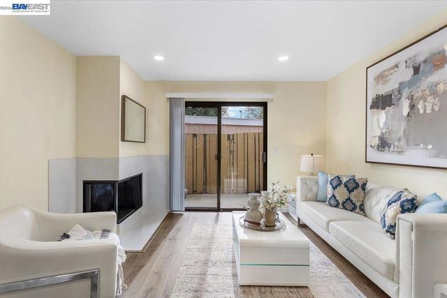 31131 Alvarado Niles Rd, Union City, CA 94587