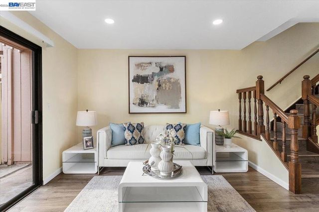 31131 Alvarado Niles Rd, Union City, CA 94587