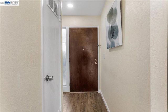 31131 Alvarado Niles Rd, Union City, CA 94587