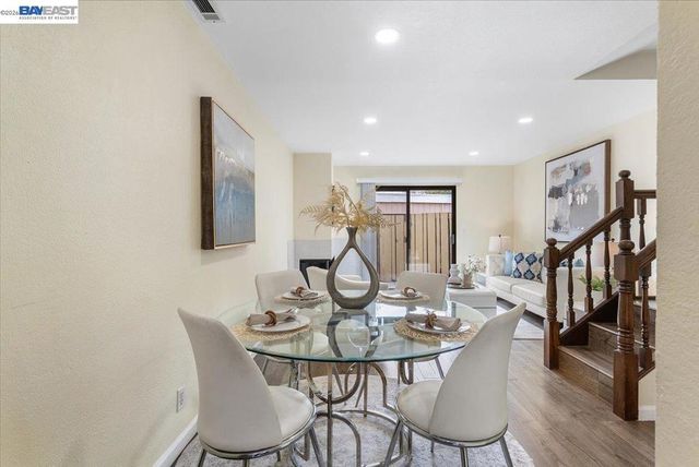 31131 Alvarado Niles Rd, Union City, CA 94587