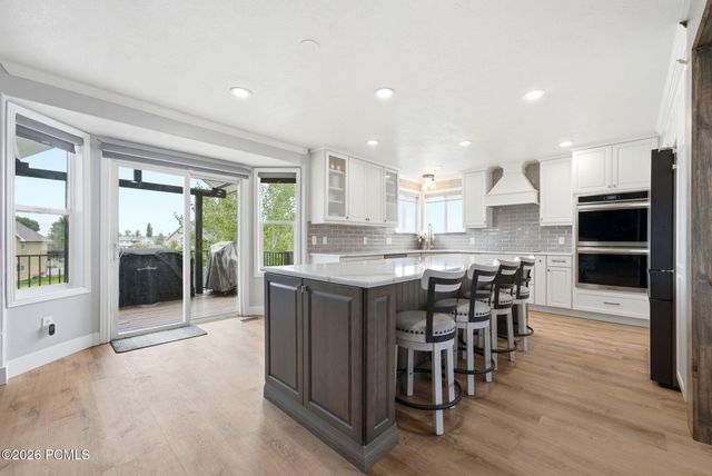 1681 N Farm Meadow Road, Farmington, UT 84025