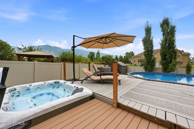 1681 N Farm Meadow Road, Farmington, UT 84025