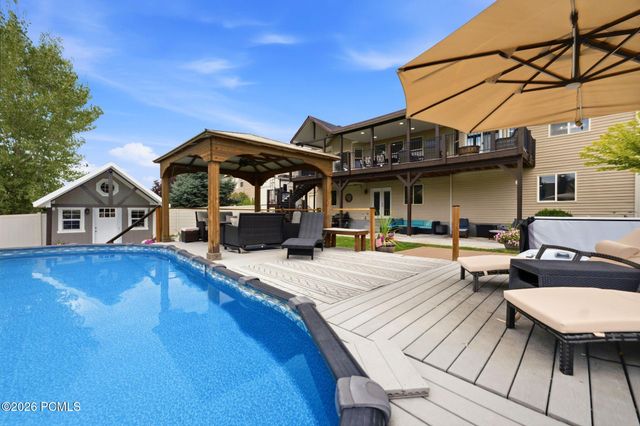 1681 N Farm Meadow Road, Farmington, UT 84025