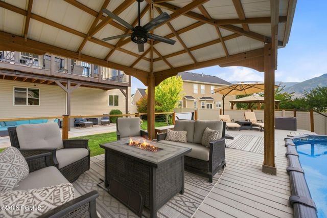 1681 N Farm Meadow Road, Farmington, UT 84025