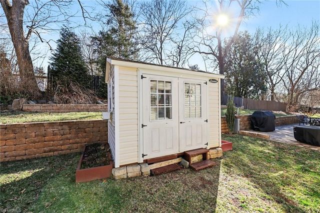 115 Town Lot Drive, Pfafftown, NC 27040