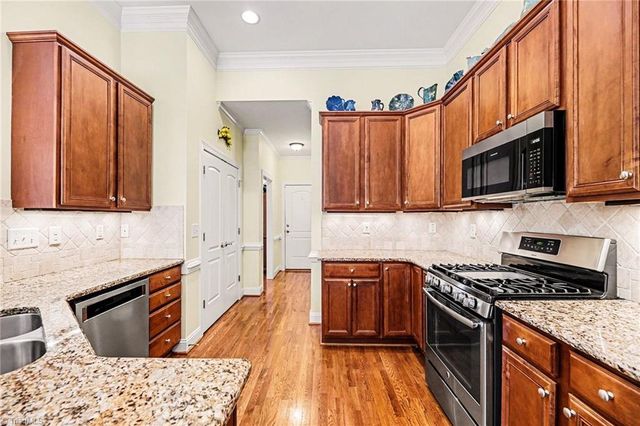 115 Town Lot Drive, Pfafftown, NC 27040