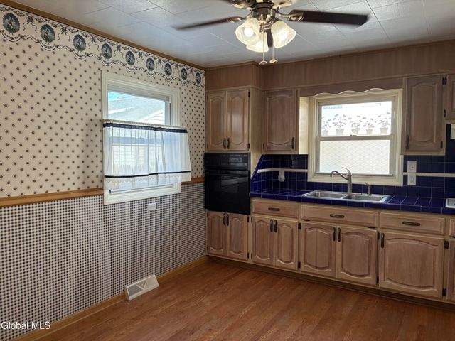 13 Albia Avenue, Troy, NY 12180