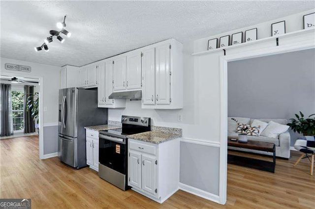 925 Garner Spring Lane, Buford, GA 30518