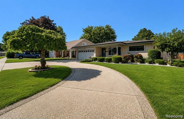 13167 Kozak Drive, Sterling Heights, MI 48312