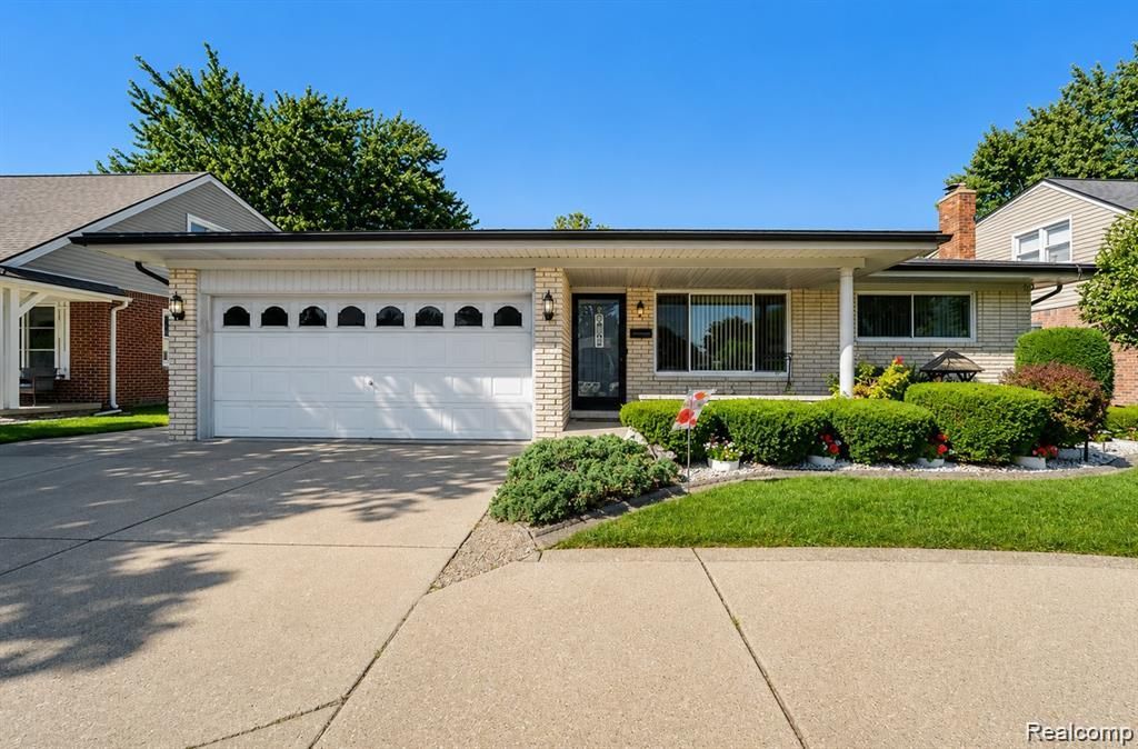 13167 Kozak Drive, Sterling Heights, MI 48312