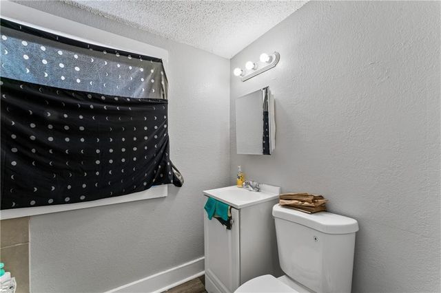 2311 E 73rd Street, Kansas City, MO 64132