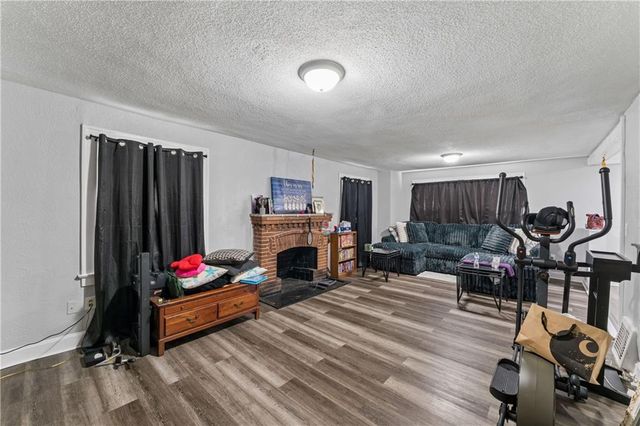 2311 E 73rd Street, Kansas City, MO 64132