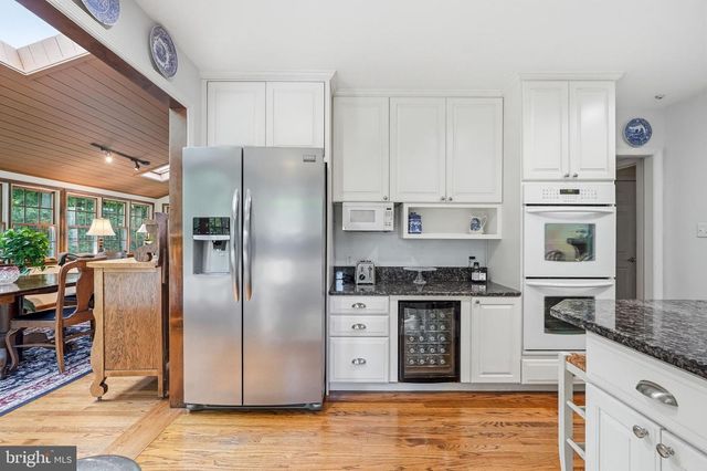 1445 GEORGIAN DR, Moorestown, NJ 08057