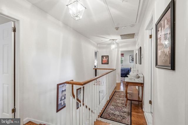 1445 GEORGIAN DR, Moorestown, NJ 08057