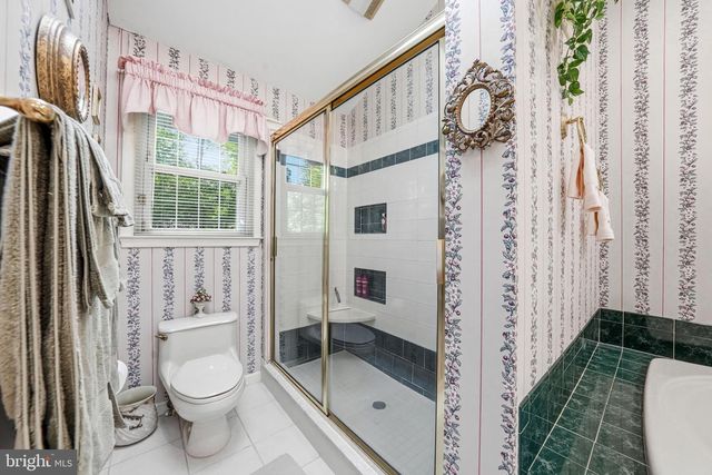 1445 GEORGIAN DR, Moorestown, NJ 08057