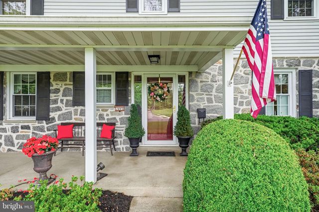 1445 GEORGIAN DR, Moorestown, NJ 08057
