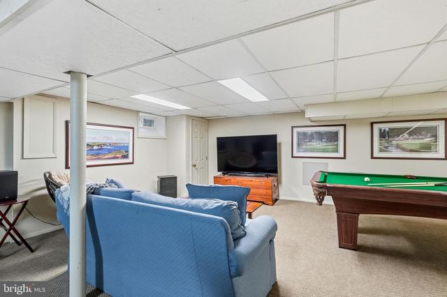 1445 GEORGIAN DR, Moorestown, NJ 08057