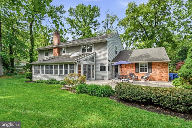 1445 GEORGIAN DR, Moorestown, NJ 08057