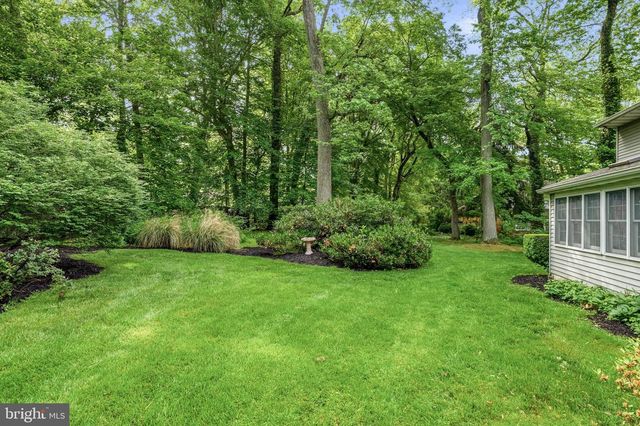 1445 GEORGIAN DR, Moorestown, NJ 08057
