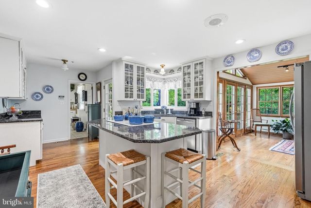1445 GEORGIAN DR, Moorestown, NJ 08057