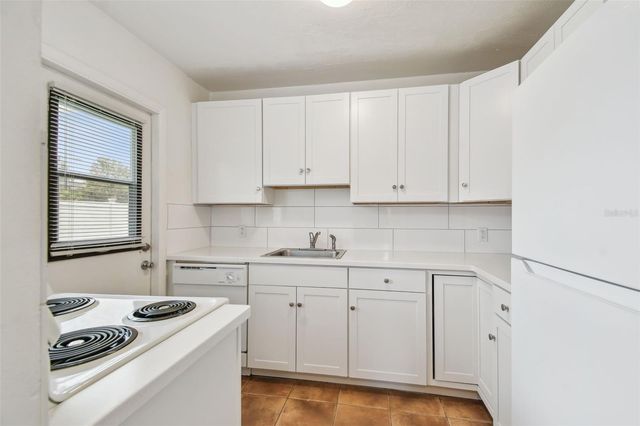 3808 S GRADY AVENUE, Tampa, FL 33611