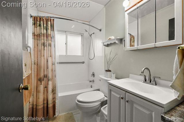 842 Schuman Street, Garden City, MI 48135