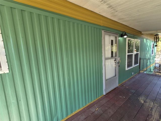 18565 SE 24TH LANE, Ocklawaha, FL 32179